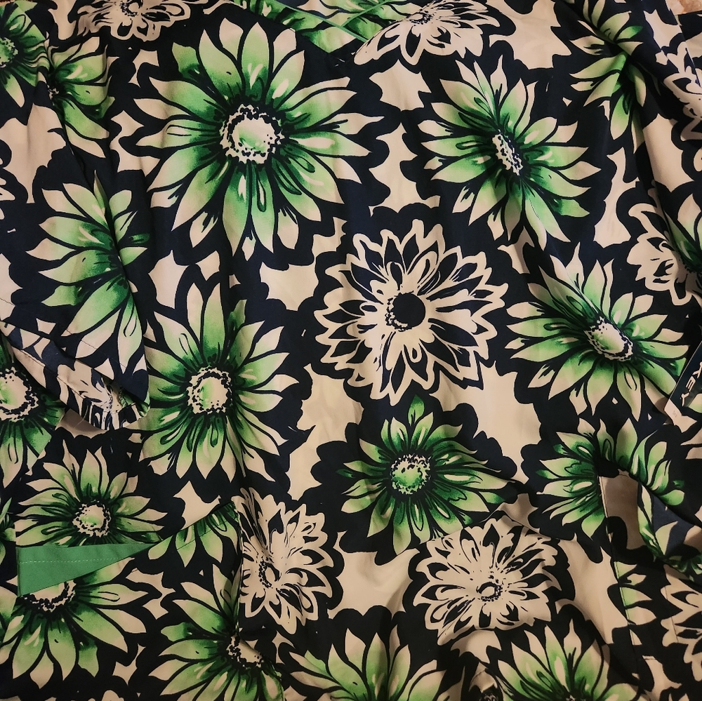 Scrub top by Hockey NWT 4X